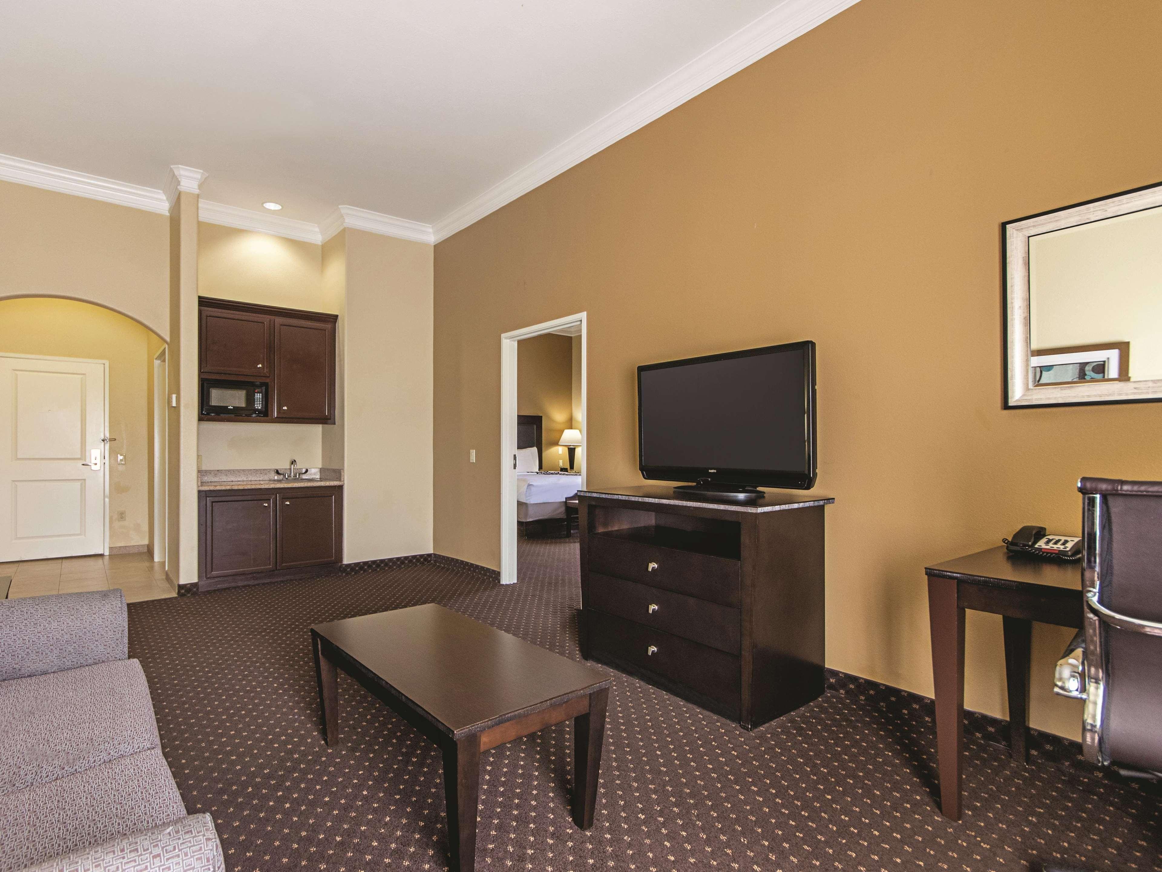 La Quinta By Wyndham Houston New Caney Extérieur photo